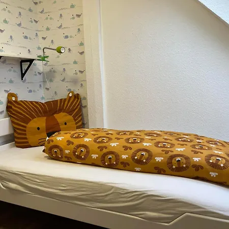 Auf Dem Marienhof 塔廷格