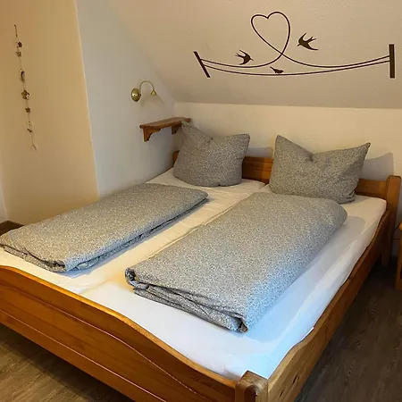 Auf Dem Marienhof 塔廷格